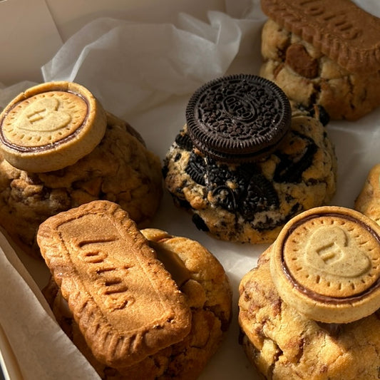 Stuffed NYC Cookies